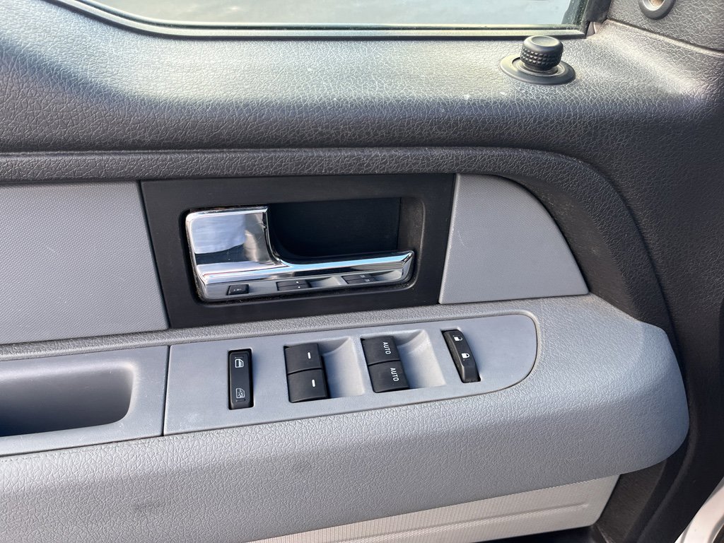 Used 2014 Ford F150 XLT w/ Equipment Group 302A Luxury image 9
