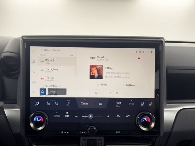 Used 2025 Lexus GX 550 w/ Accessory Package (2T) AWD/4WD image 21
