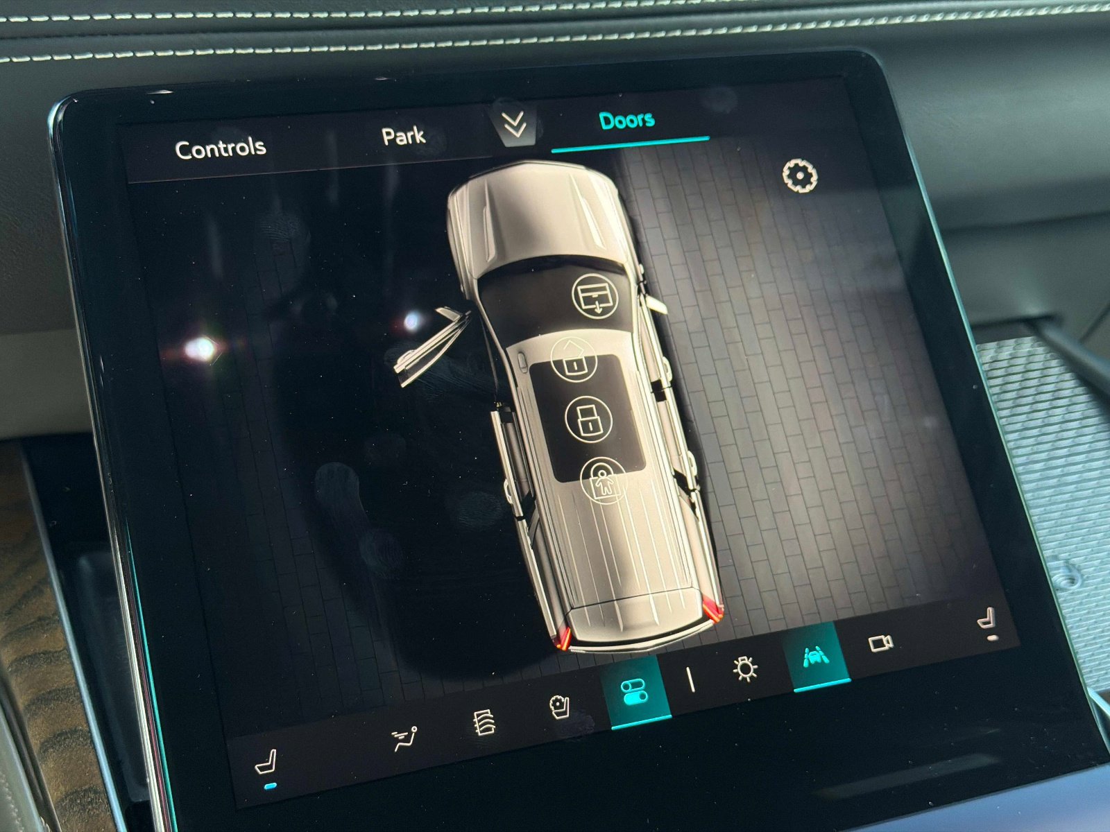 Used 2026 Cadillac Escalade ESV Platinum Sport w/ LPO, ONYX Package image 50