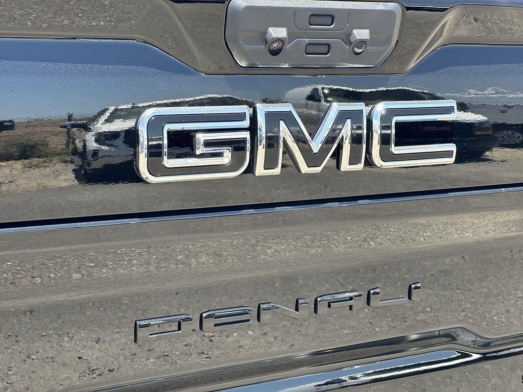New 2026 GMC Sierra 2500 Denali w/ Denali Reserve Package AWD/4WD image 28