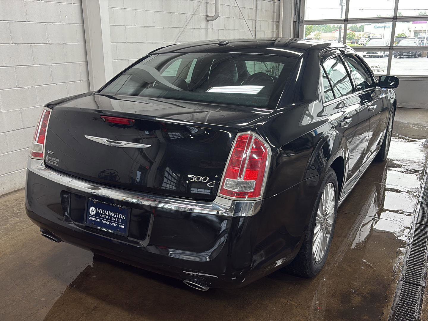Used 2012 Chrysler 300 C AWD/4WD image 3