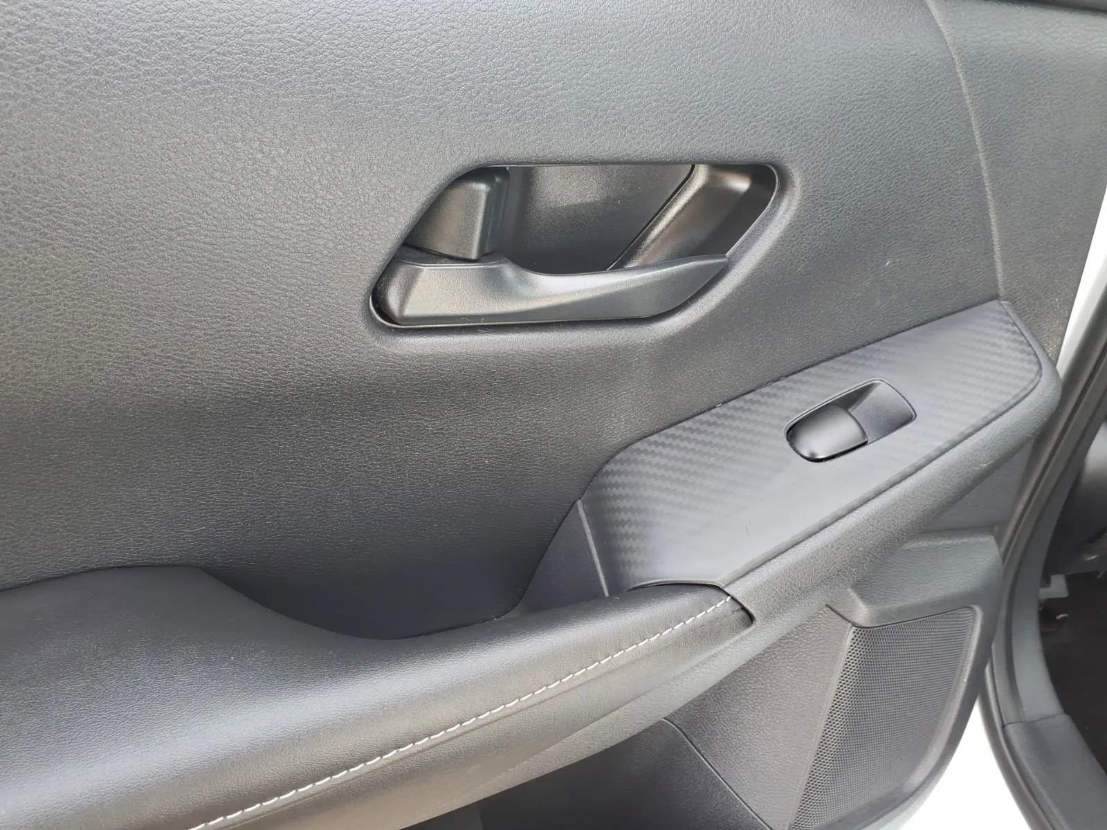 Used 2024 Nissan Sentra SV FWD image 18
