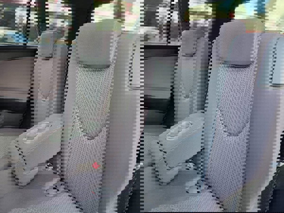 Used 2006 Toyota RAV4 2WD image 26