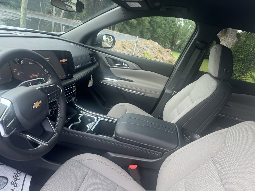 New 2026 Chevrolet Traverse LT image 15