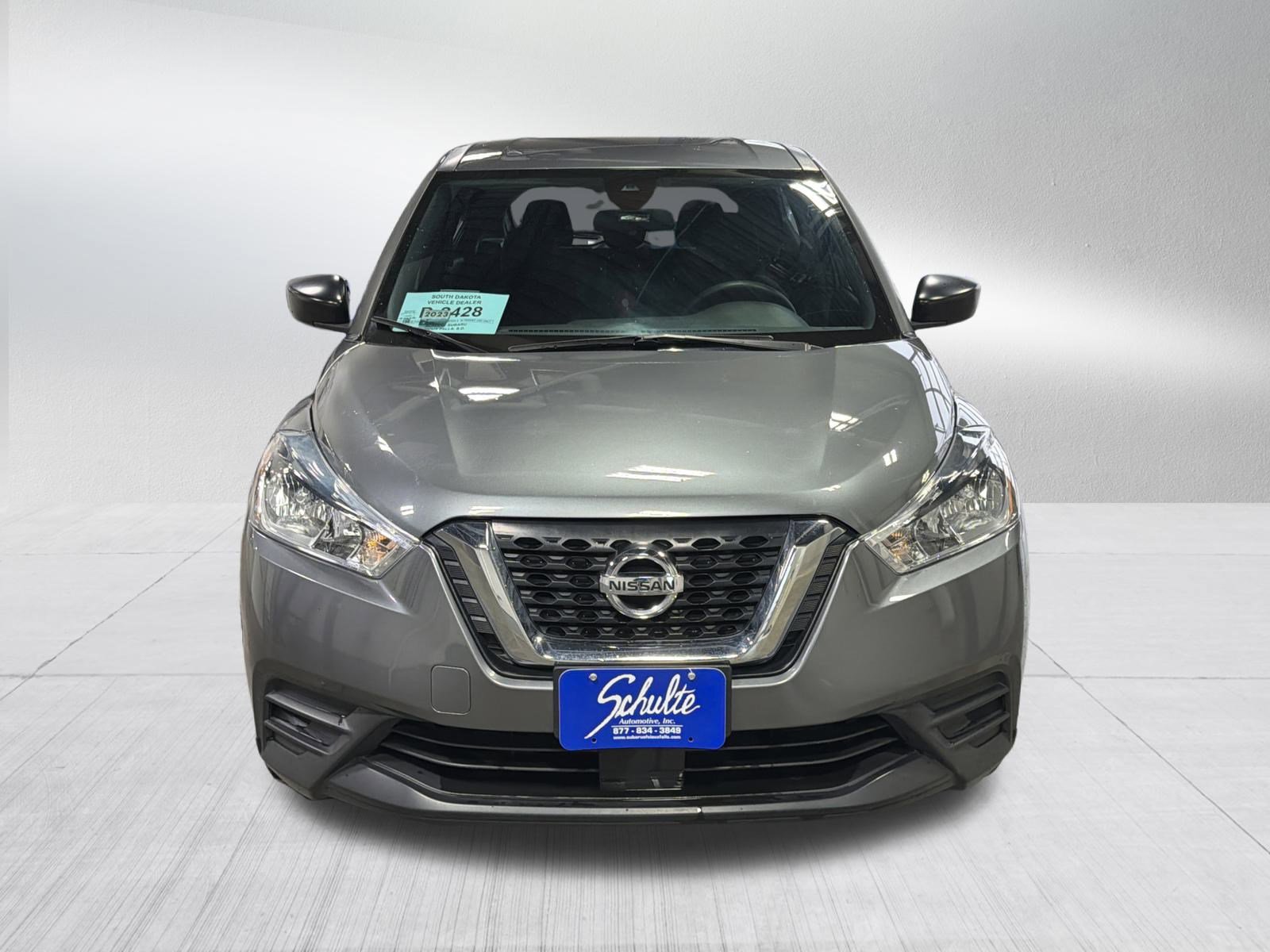 Used 2020 Nissan Kicks S image 4