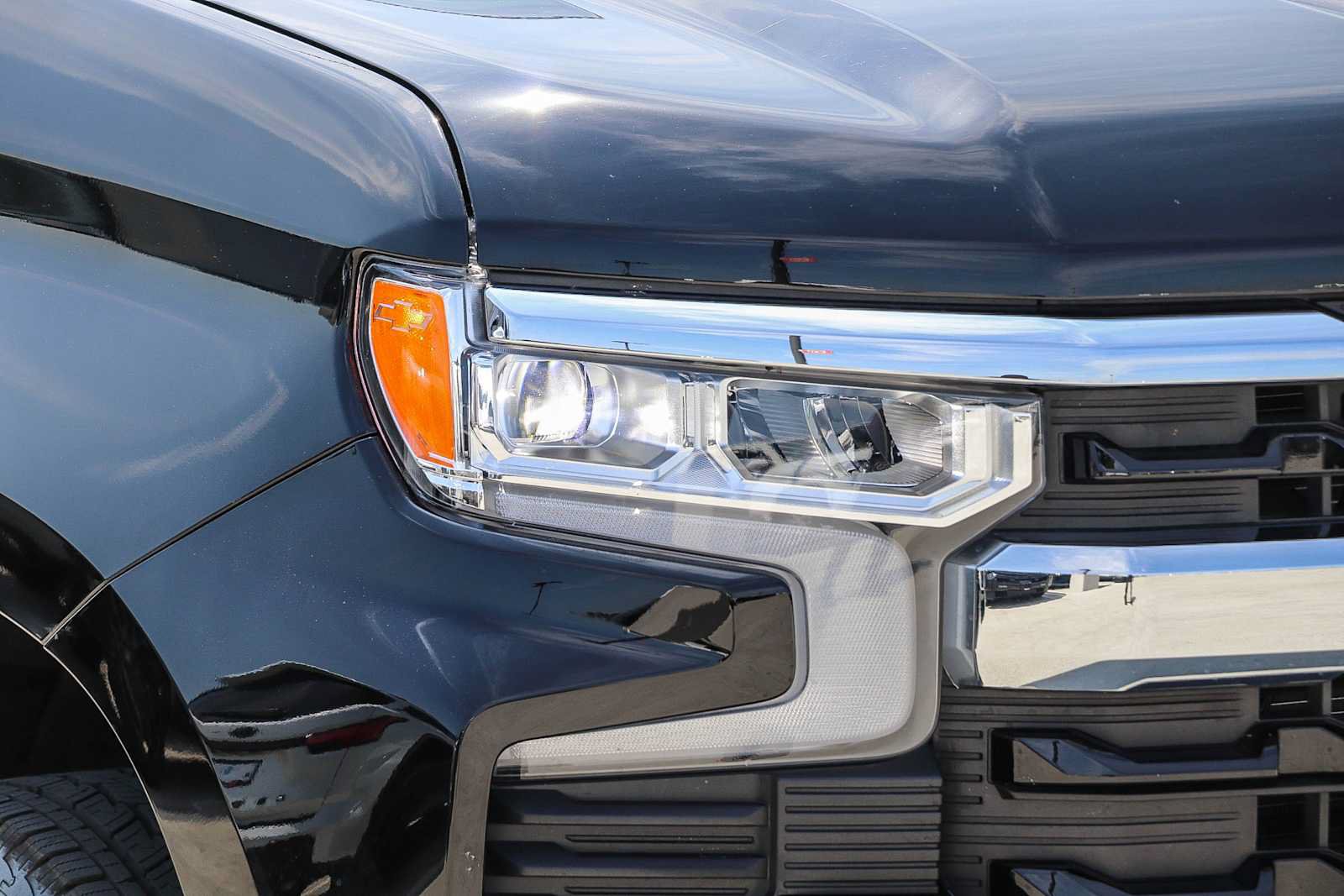 Used 2026 Chevrolet Silverado 1500 LT RWD image 4