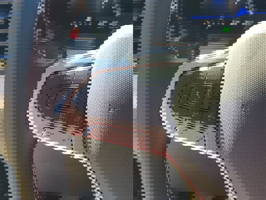 Used 2025 Volkswagen Taos S image 26