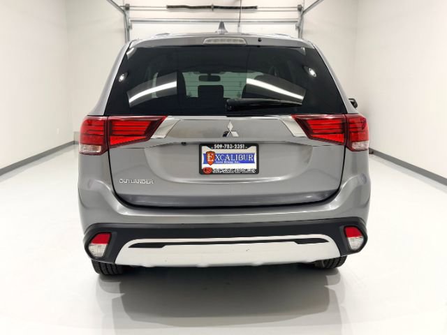 Used 2020 Mitsubishi Outlander LE AWD/4WD image 10