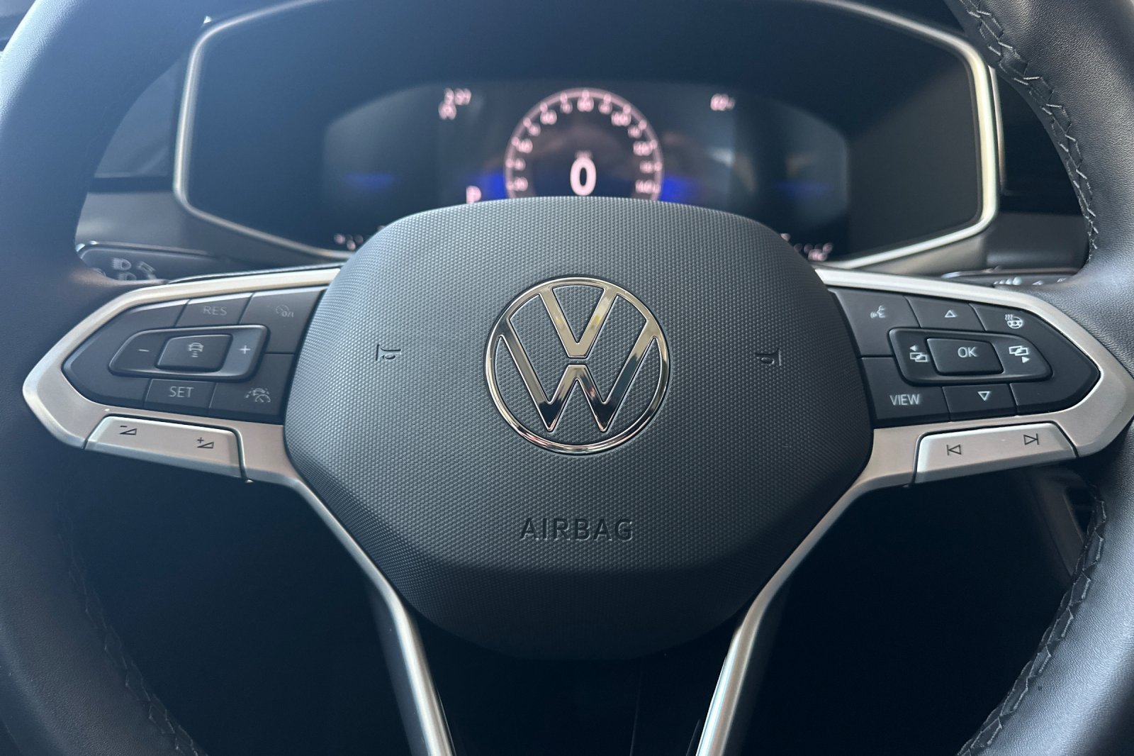 New 2026 Volkswagen Taos SE FWD image 21
