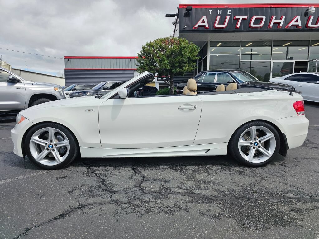 Used 2008 BMW 135i Convertible RWD image 2