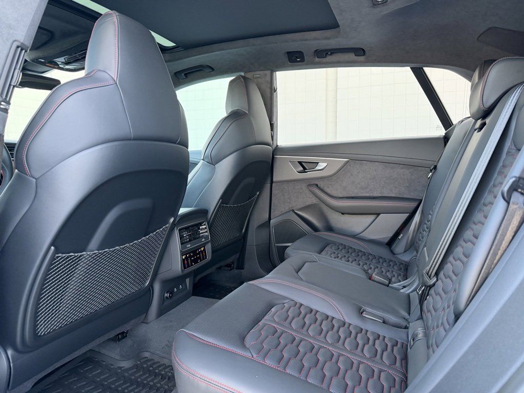 Used 2025 Audi RS Q8 performance image 40