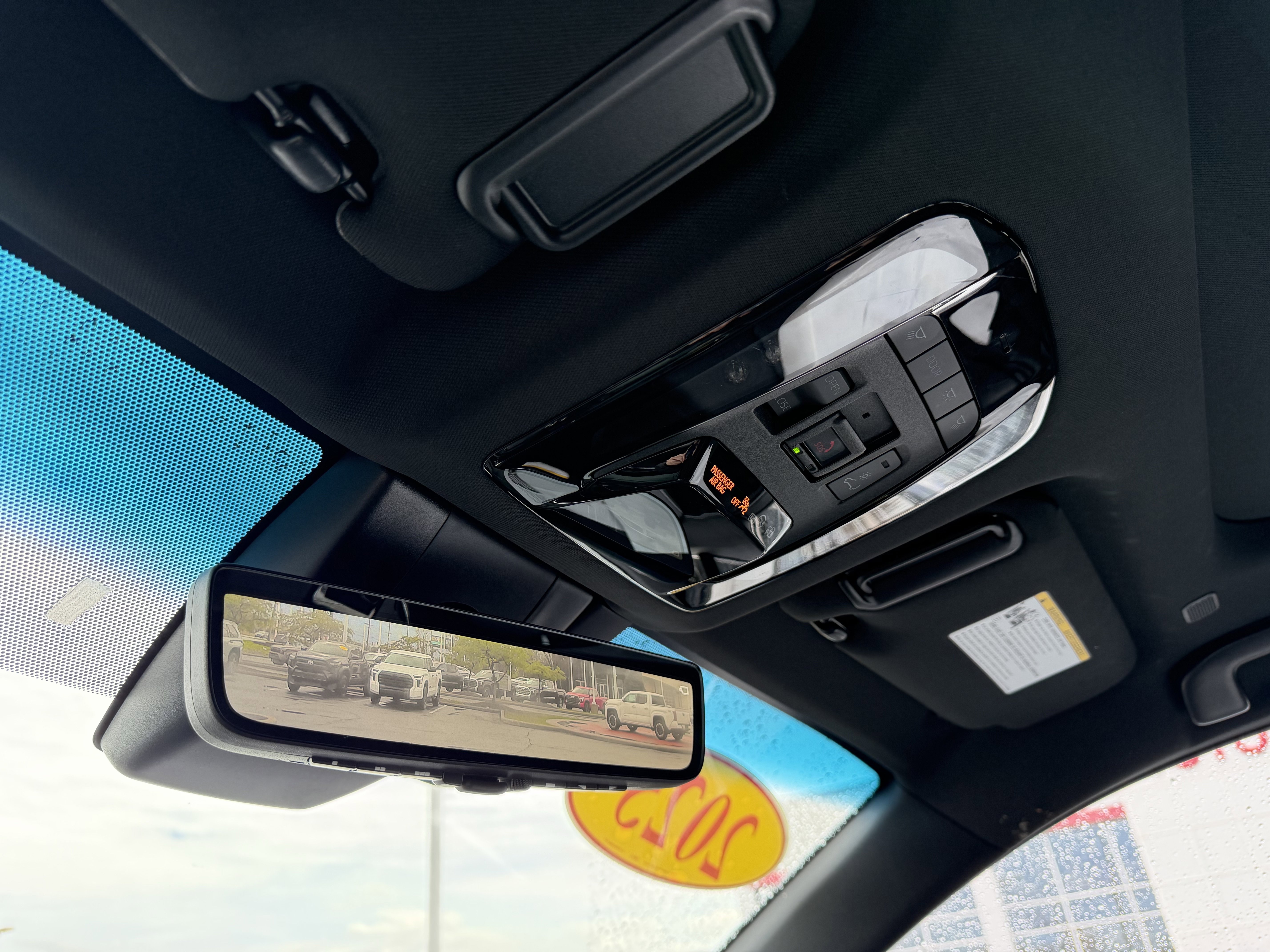 Certified 2024 Toyota Venza Limited image 28