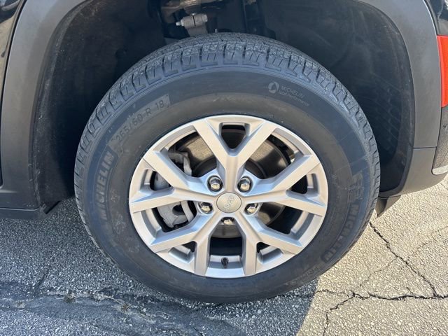 Used 2022 Jeep Grand Cherokee L Limited w/ Luxury Tech Group II image 11