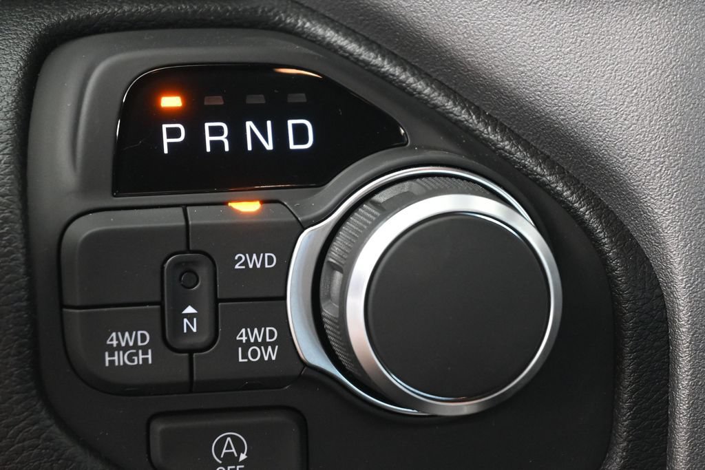 New 2026 RAM 1500 Express AWD/4WD image 19