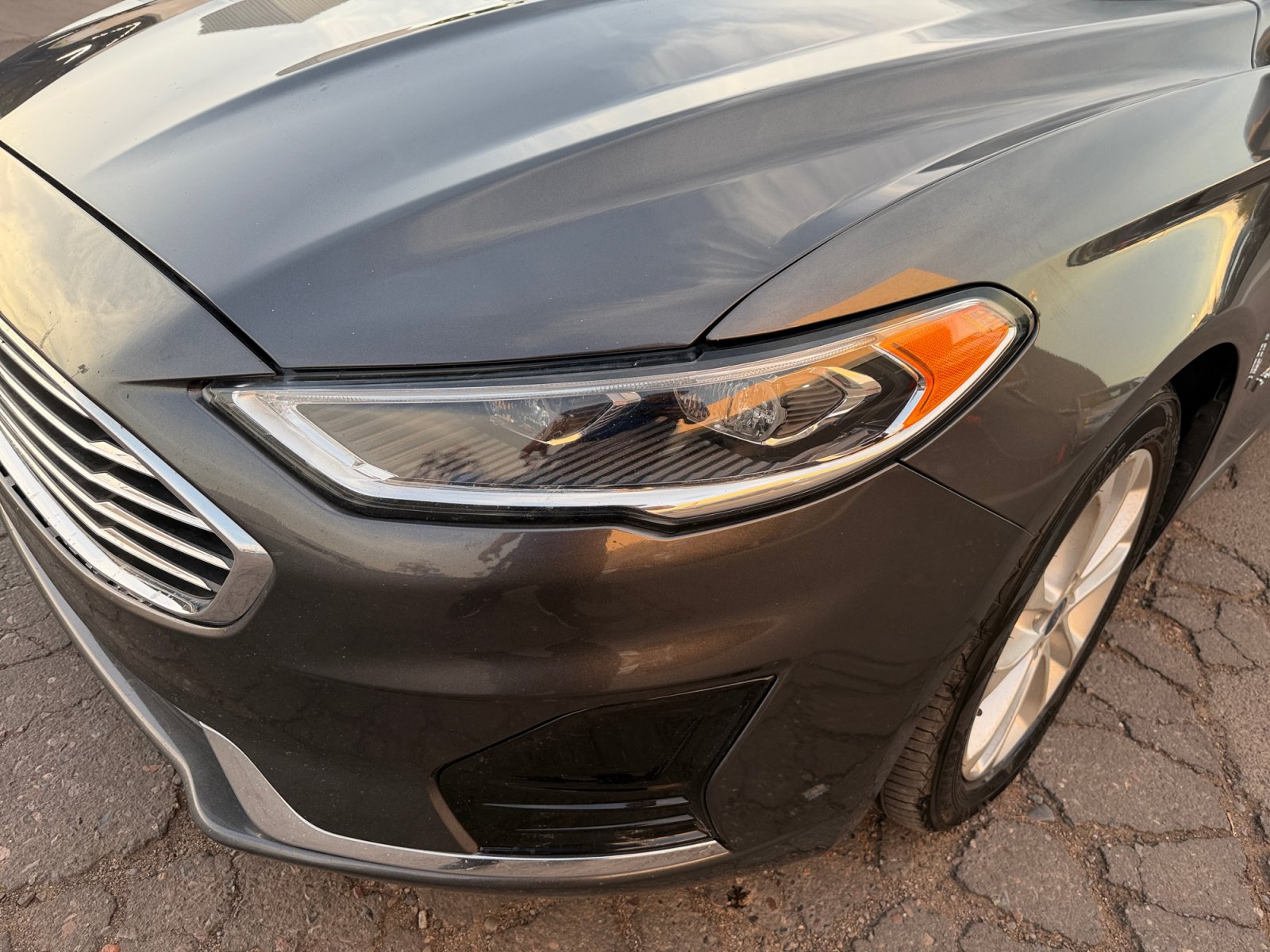 Used 2019 Ford Fusion SEL FWD image 9
