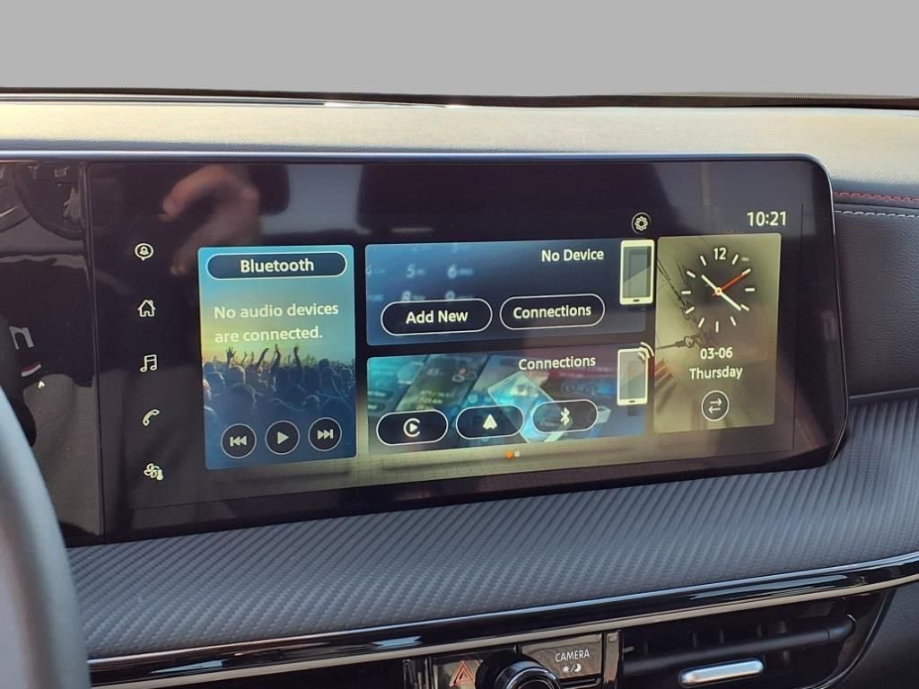 Certified 2025 Nissan Kicks SR image 8