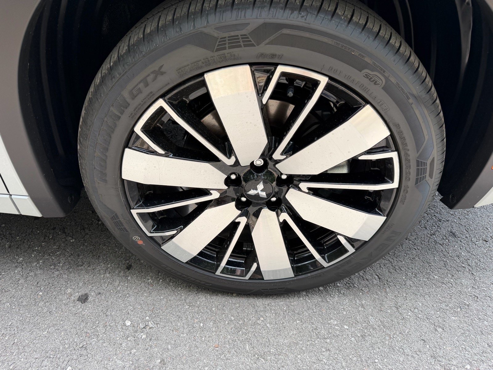 New 2026 Mitsubishi Outlander SEL AWD/4WD image 9