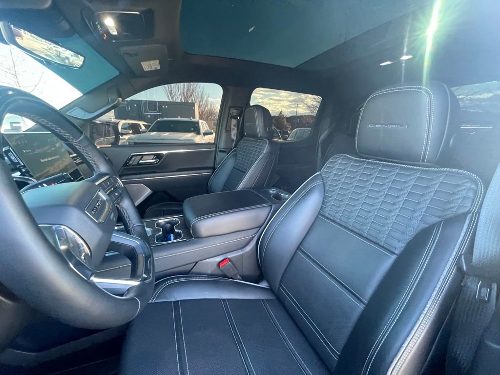 Used 2025 GMC Sierra EV Denali image 20