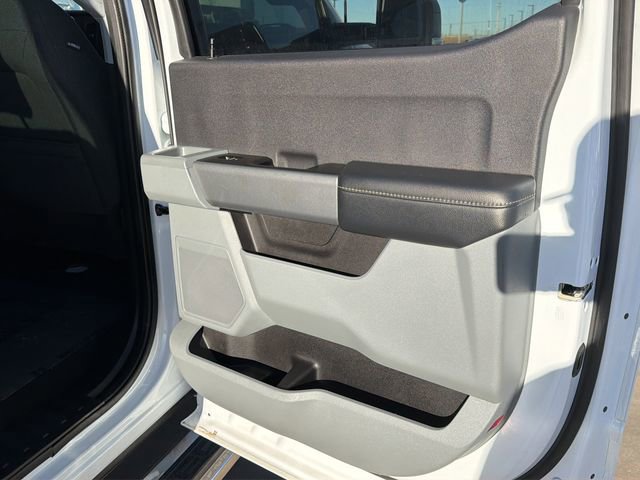 Used 2023 Ford F350 XLT AWD/4WD image 13