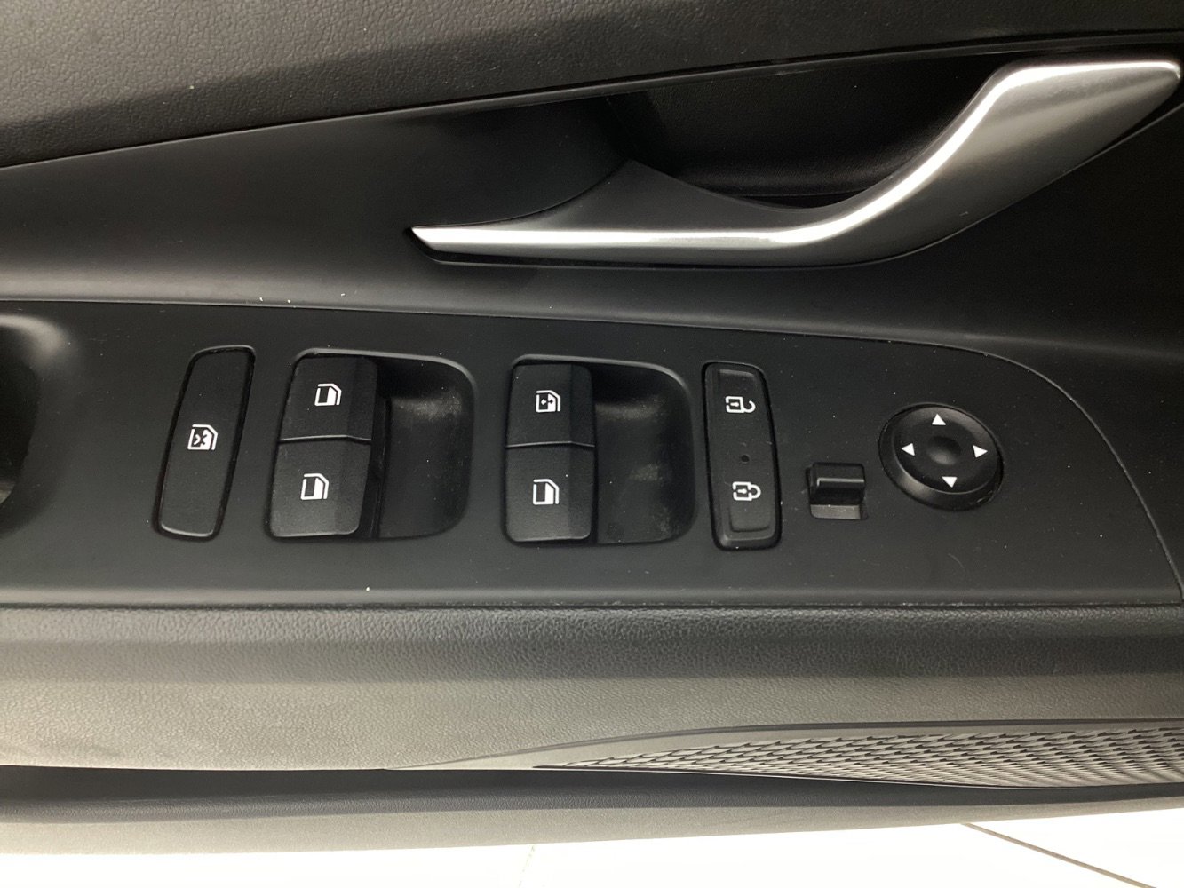Used 2021 Hyundai Elantra SEL w/ Convenience Package image 37