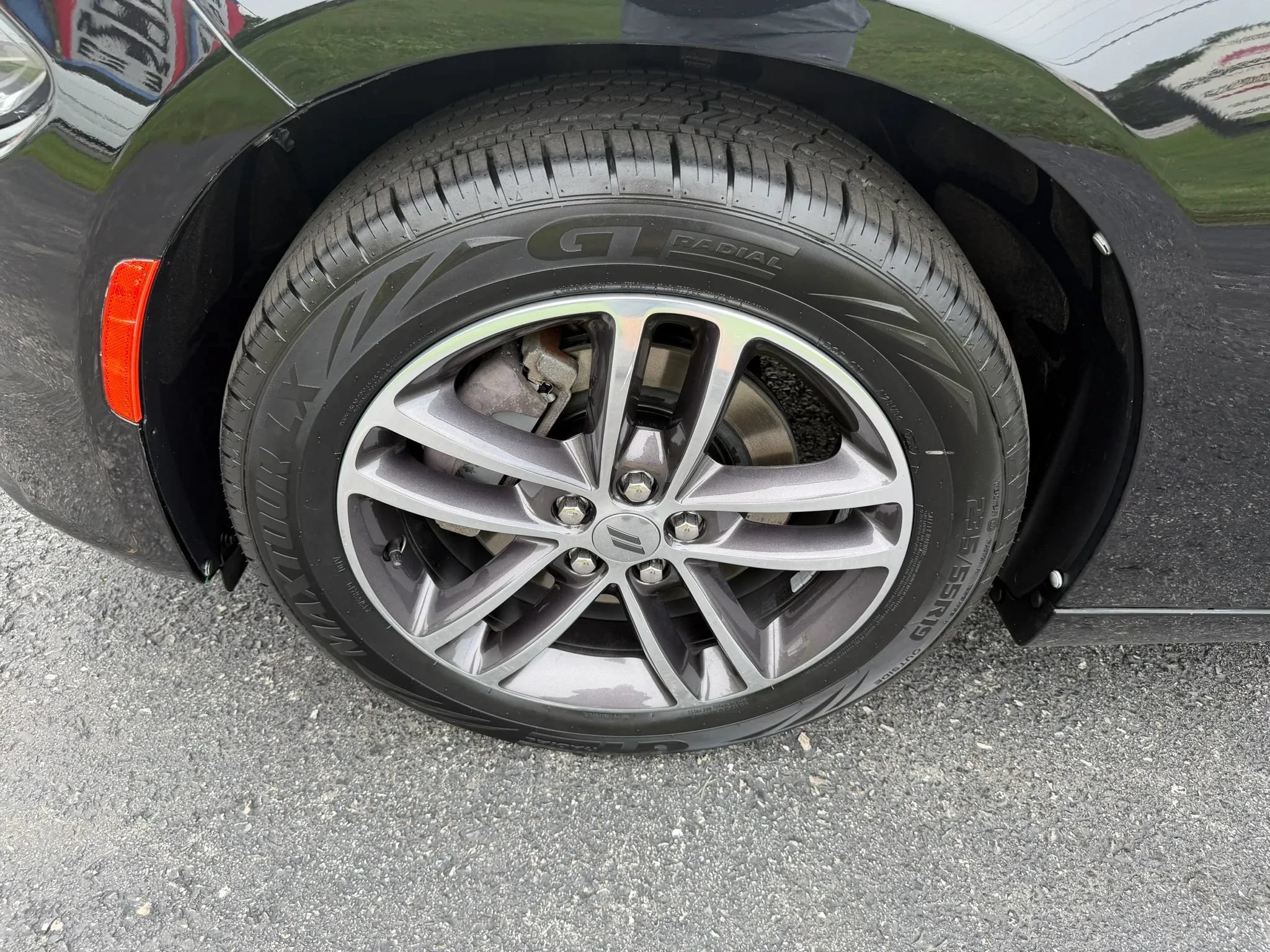 Used 2019 Dodge Charger SXT AWD/4WD image 40