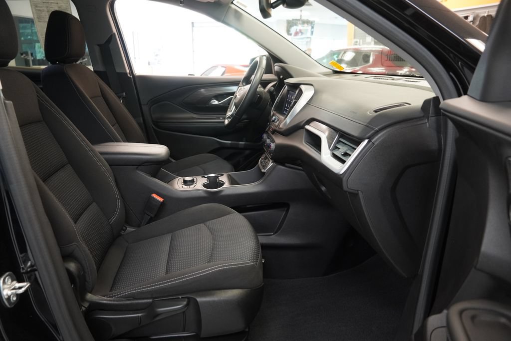 Used 2024 GMC Terrain SLE w/ Driver Convenience Package FWD image 35