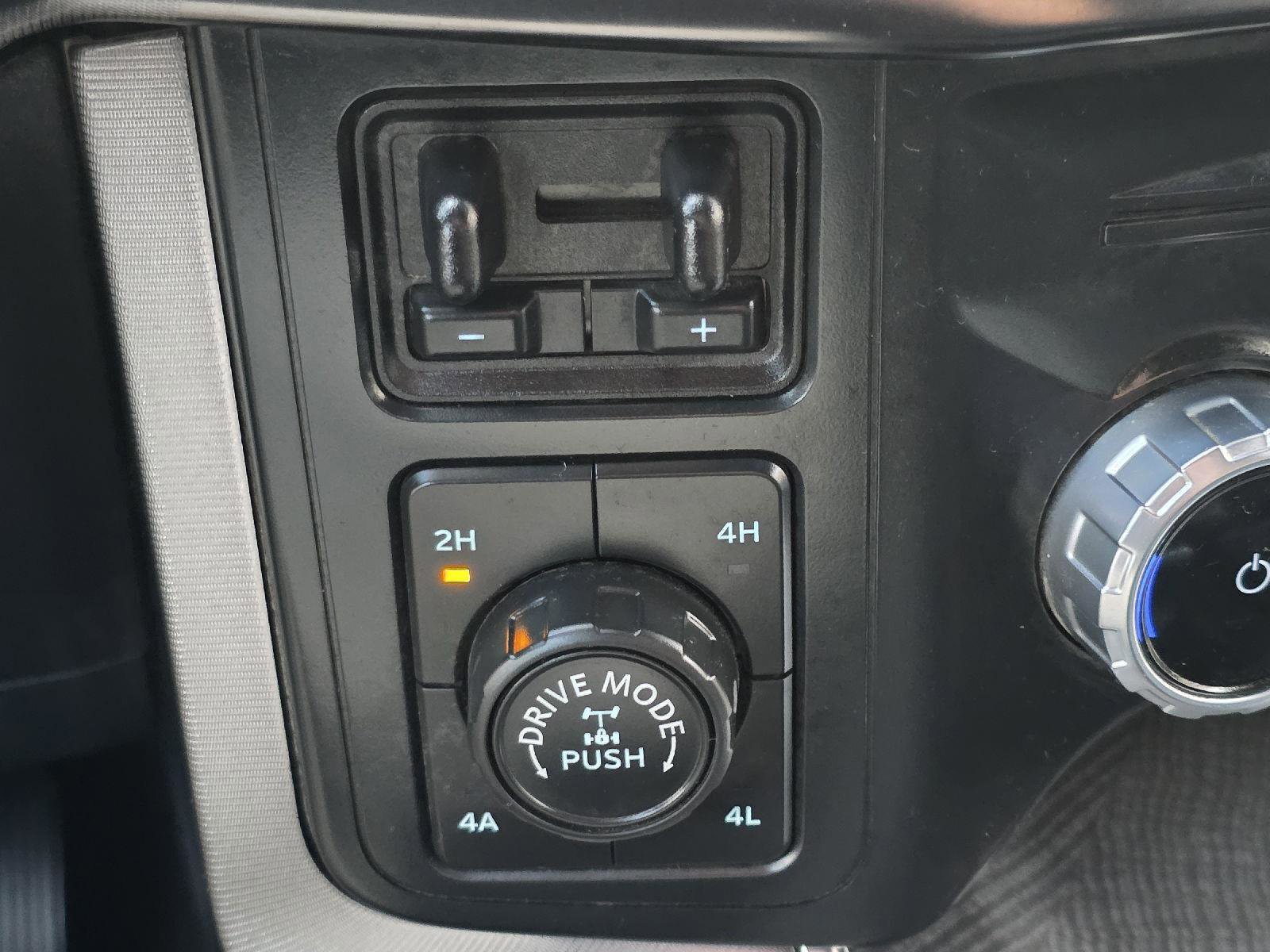 Used 2022 Ford F150 Platinum w/ Equipment Group 701A High AWD/4WD image 18