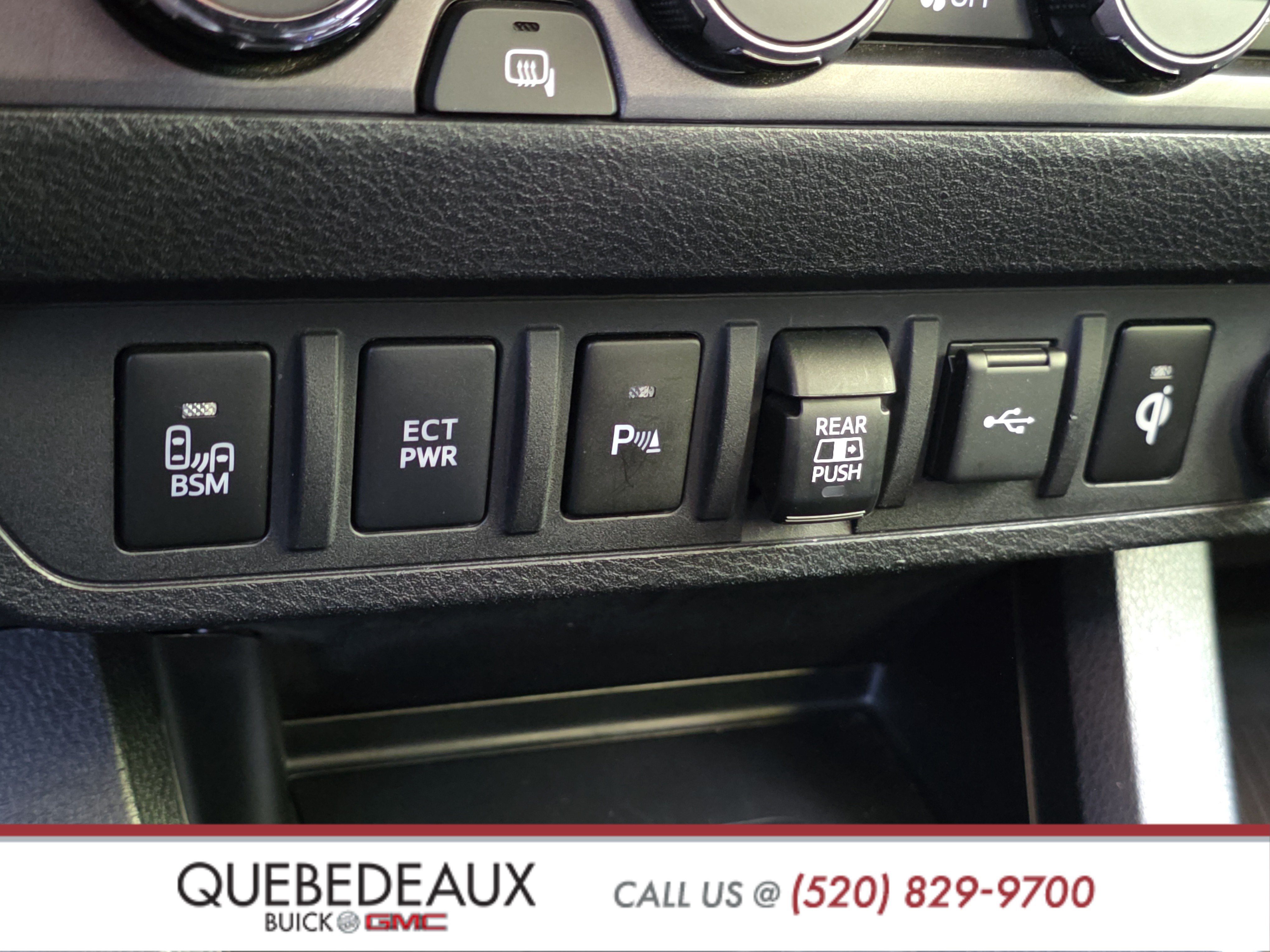 Used 2022 Toyota Tacoma TRD Sport w/ TRD Premium Sport Package AWD/4WD image 21