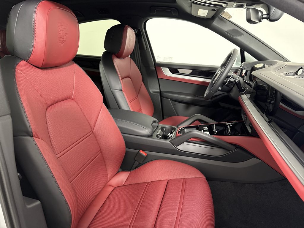 Certified 2026 Porsche Cayenne S AWD/4WD image 23