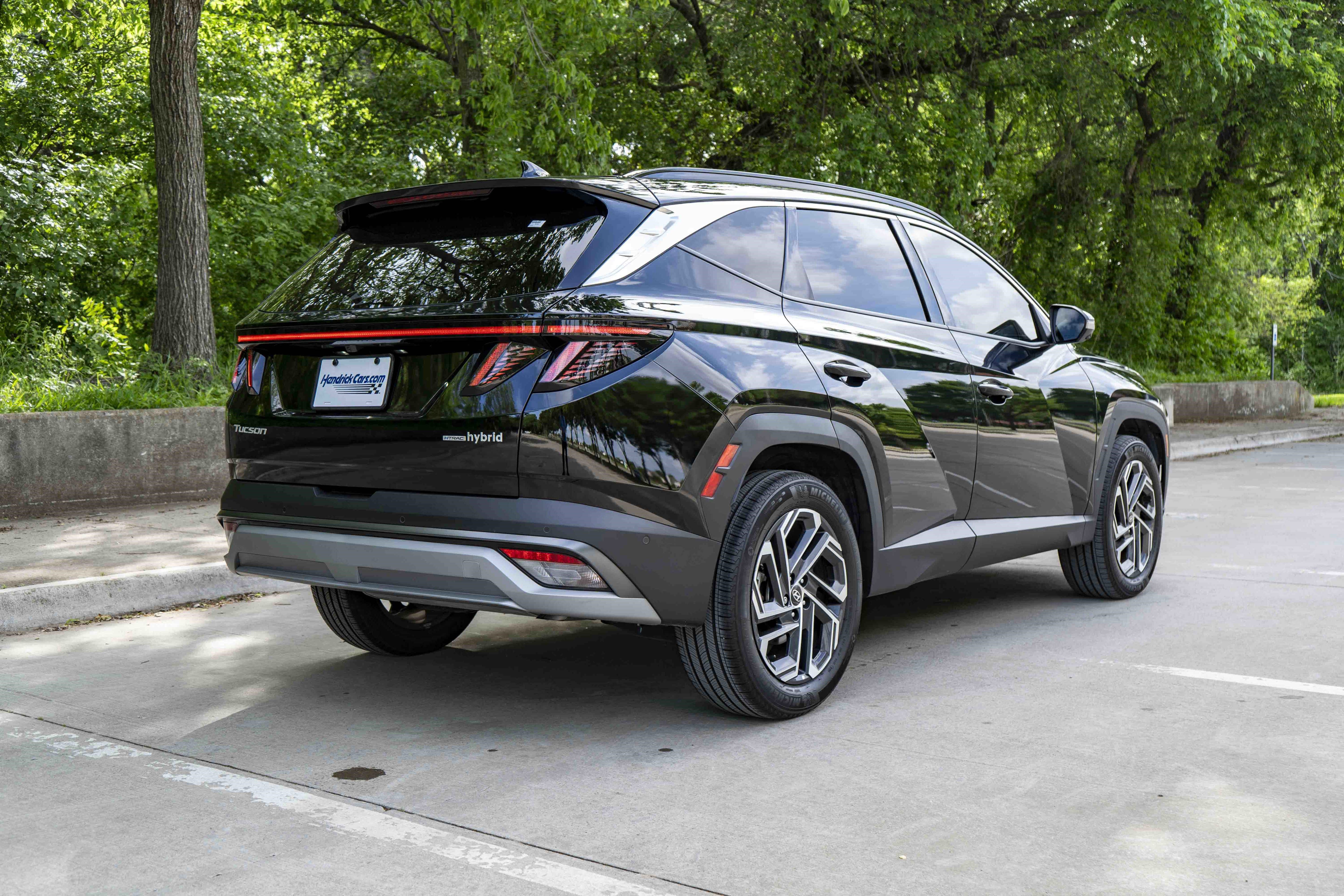 Used 2025 Hyundai Tucson Limited image 9