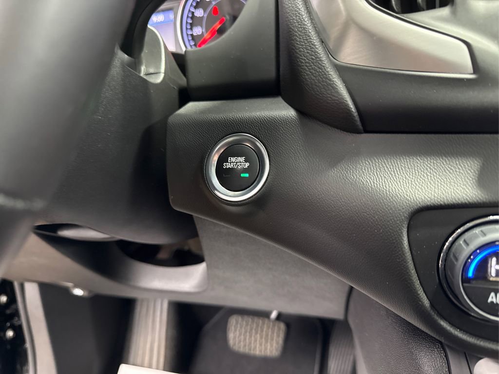 Used 2022 GMC Terrain SLT image 34