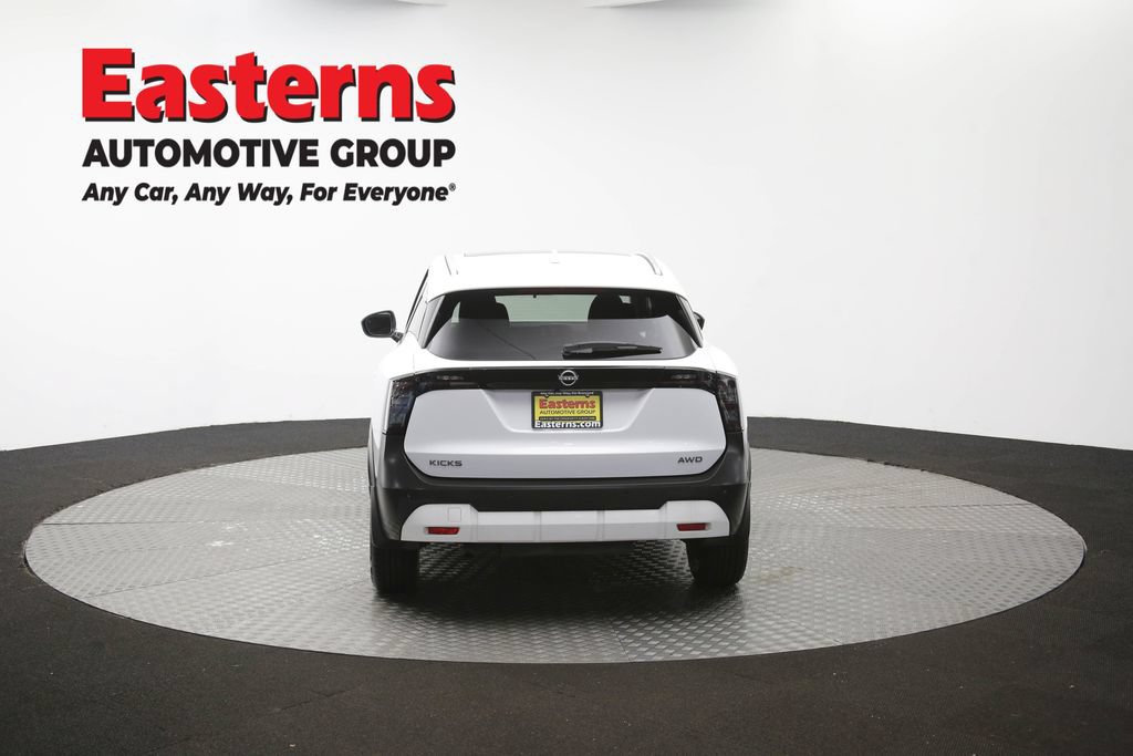 Used 2025 Nissan Kicks SV w/ SV Premium Package AWD/4WD image 38