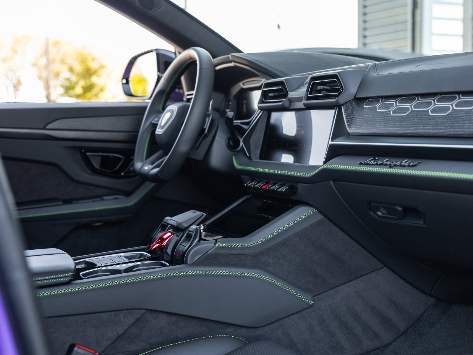 Used 2025 Lamborghini Urus S AWD/4WD image 50