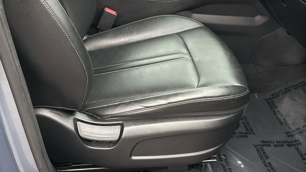 Used 2024 Kia Sorento S image 11