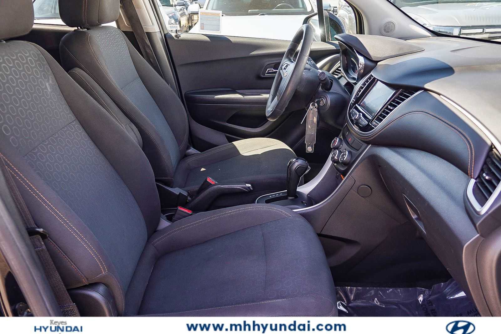 Used 2020 Chevrolet Trax LS w/ Tint and Cruise Package FWD image 18