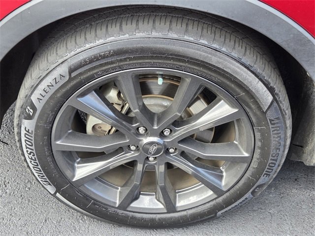 Used 2018 Ford Explorer XLT w/ Equipment Group 202A image 10