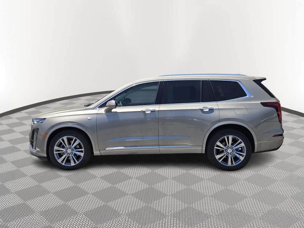 Used 2023 Cadillac XT6 Premium Luxury w/ Technology Package FWD image 3