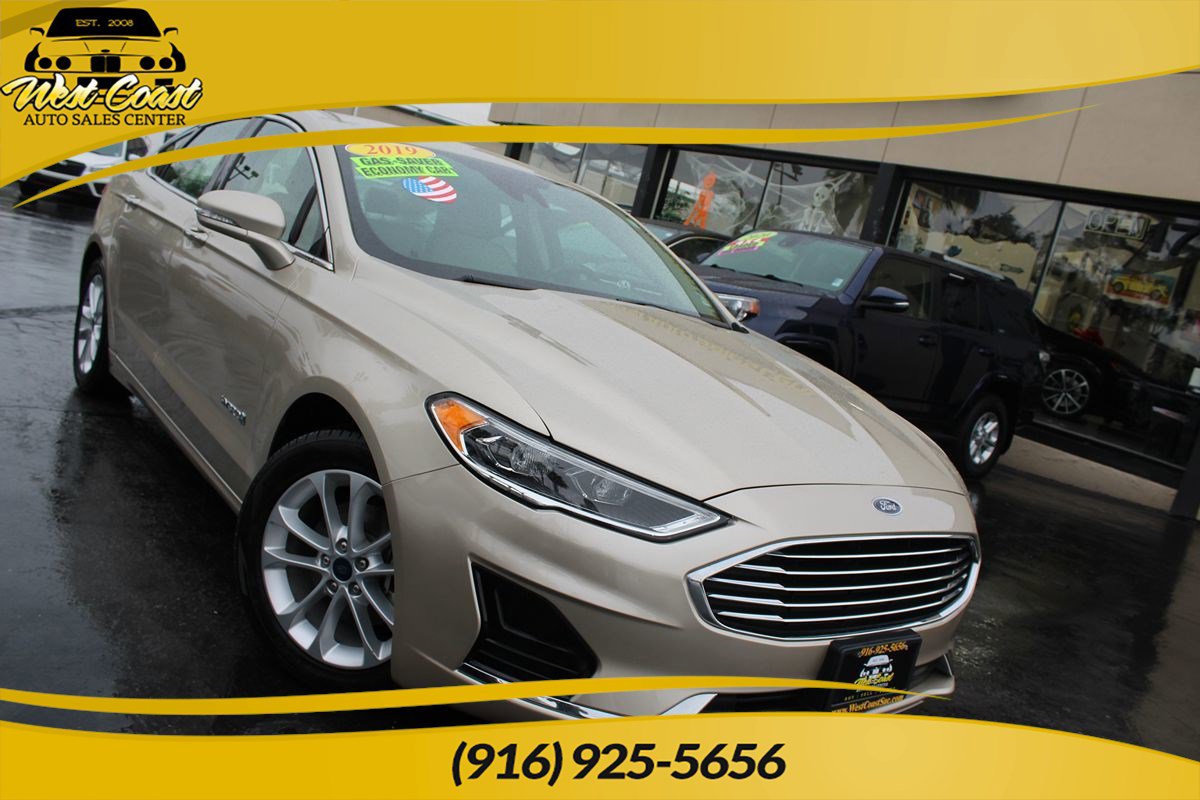 Used 2019 Ford Fusion SEL image 1