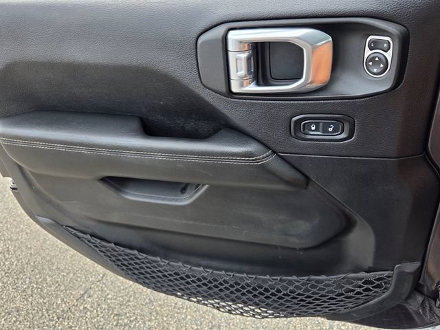 Used 2021 Jeep Wrangler Unlimited Sahara AWD/4WD image 31