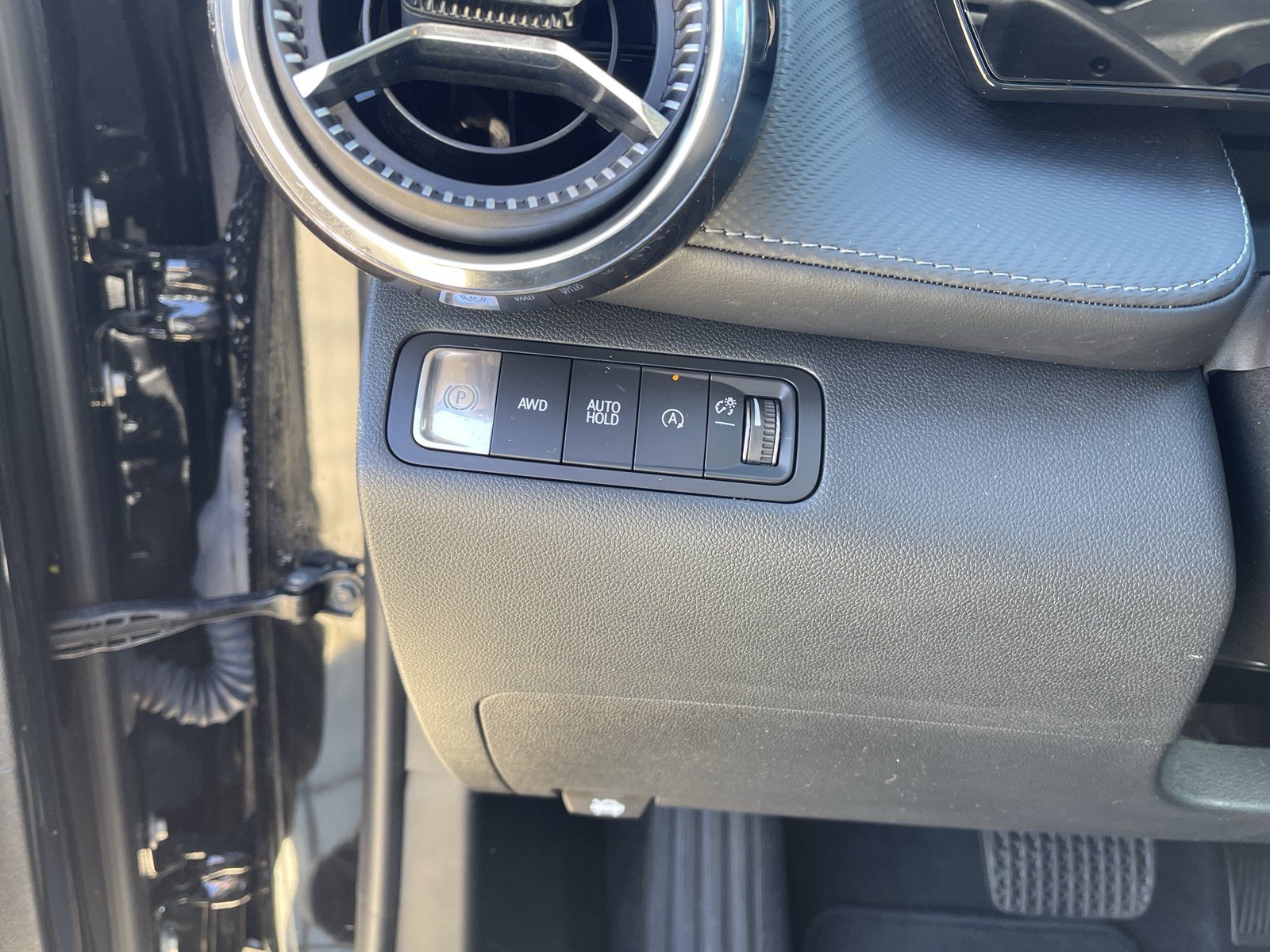 Used 2026 Chevrolet Equinox LT AWD/4WD image 25