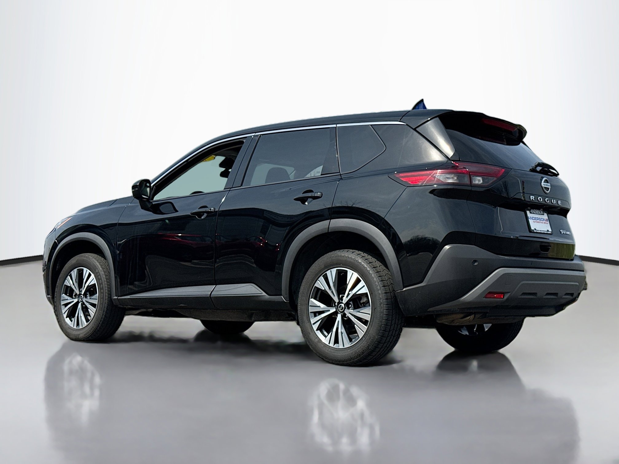 Used 2021 Nissan Rogue SV image 13