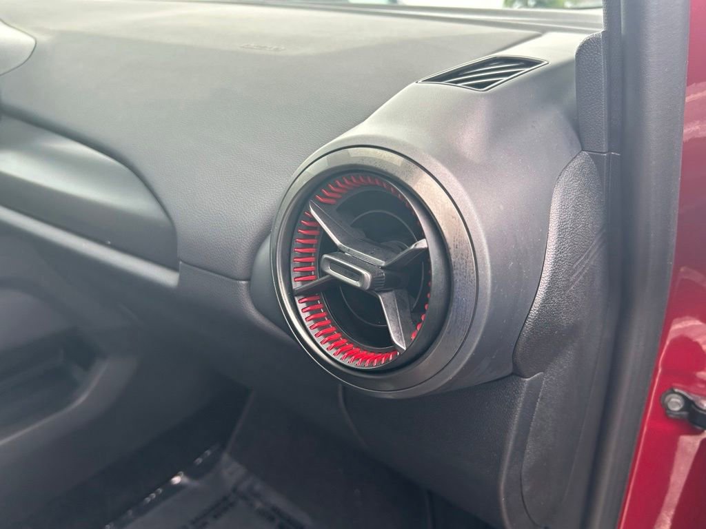 Used 2025 Chevrolet Equinox EV RS FWD image 37