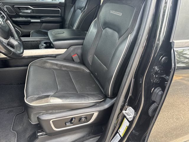Used 2019 RAM 1500 Laramie AWD/4WD image 10