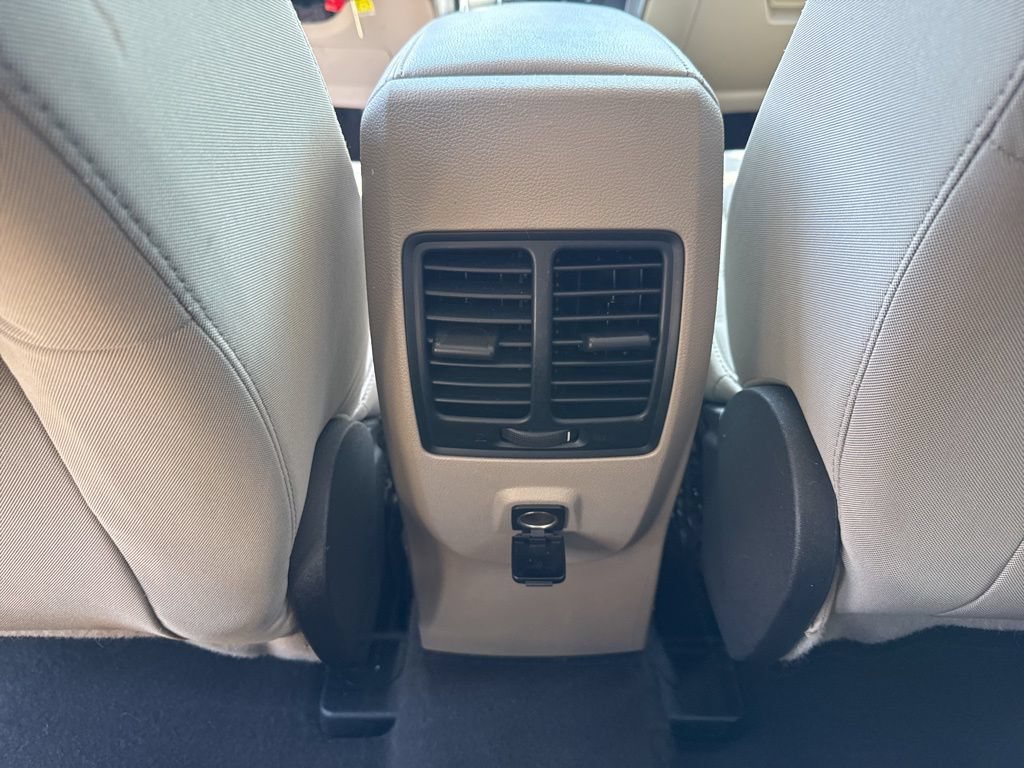 Used 2018 Ford Escape SE w/ SE Sync 3 Package FWD image 44
