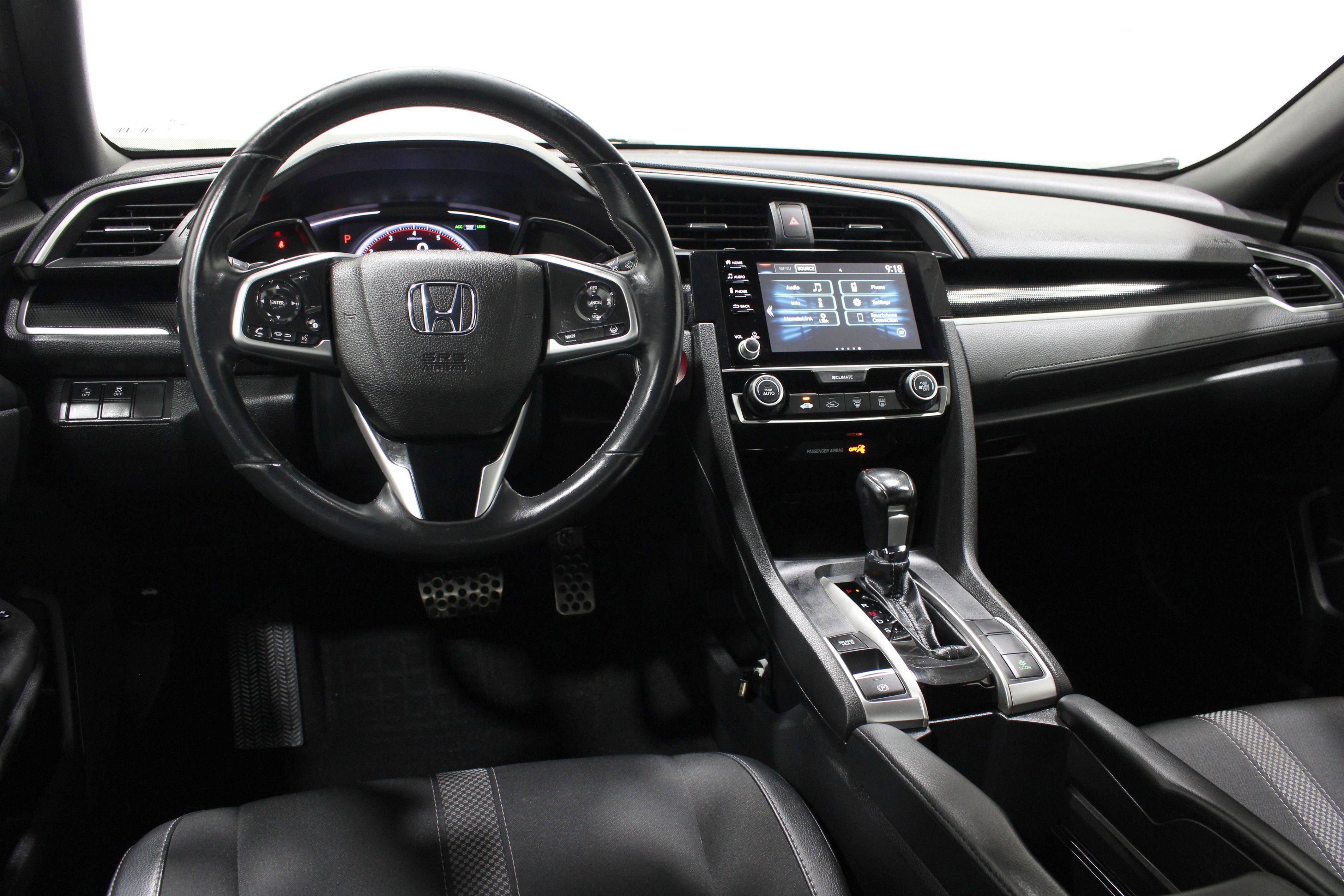 Used 2020 Honda Civic Sport image 2