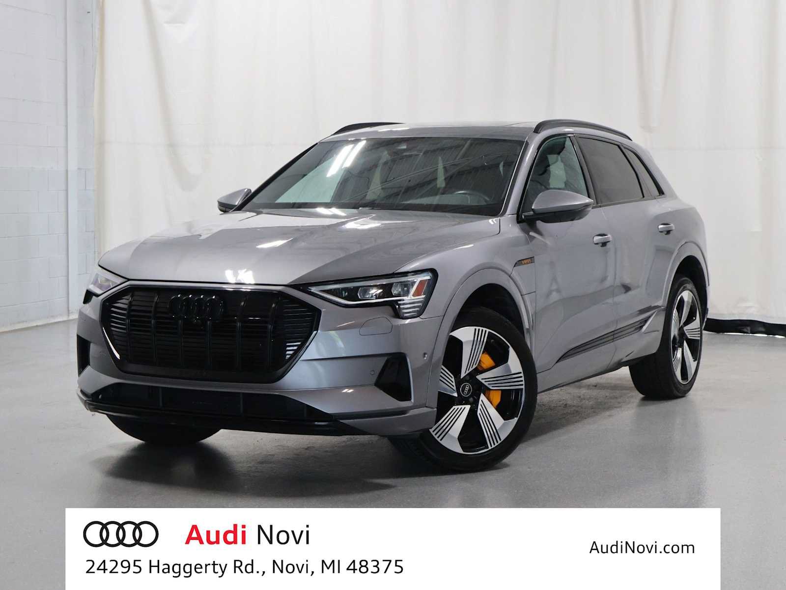 Used 2023 Audi e-tron Premium Plus w/ Premium Plus Package AWD/4WD image 1