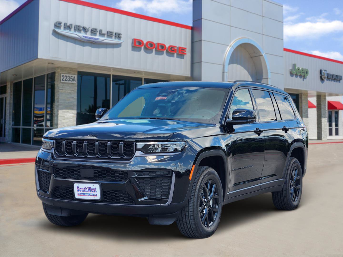 New 2026 Jeep Grand Cherokee L 2WD image 2