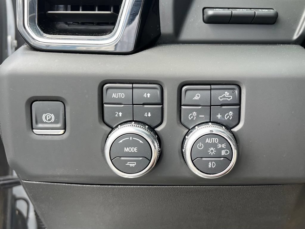Used 2025 GMC Sierra 2500 Denali Ultimate AWD/4WD image 26