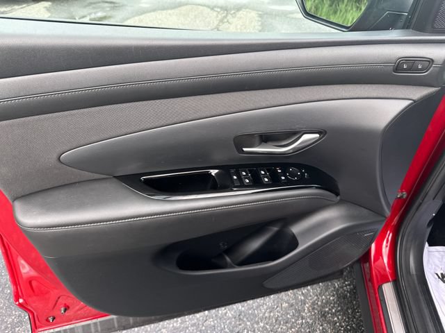 Certified 2025 Hyundai Tucson Limited AWD/4WD image 10