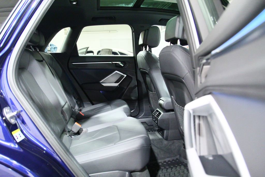 Used 2022 Audi Q3 2.0T Premium Plus image 23